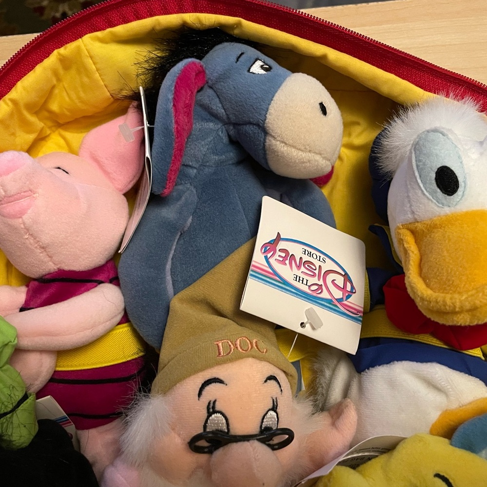Vintage 90s RARE Disney Store Bean Bag Backpack & First 12 Characters Ever - Picture 8 of 11